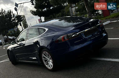 Ліфтбек Tesla Model S 2017 в  фото 5 Ліфтбек Tesla Model S 2017 в