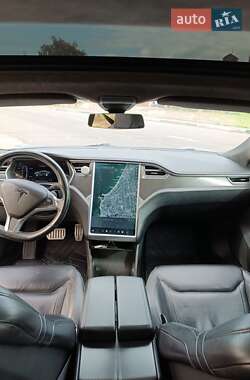 Лифтбек Tesla Model S 2014 в 
