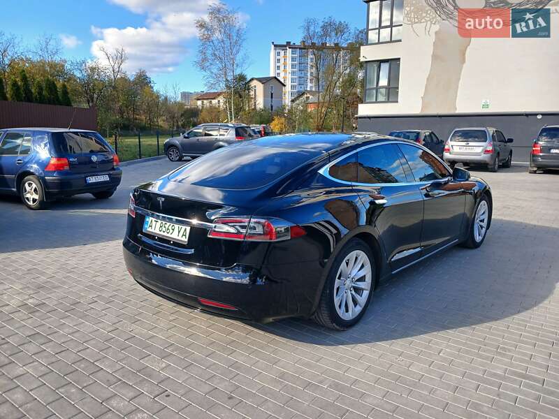 Ліфтбек Tesla Model S 2017 в Івано-Франківську фото 10 Ліфтбек Tesla Model S 2017 в Івано-Франківську