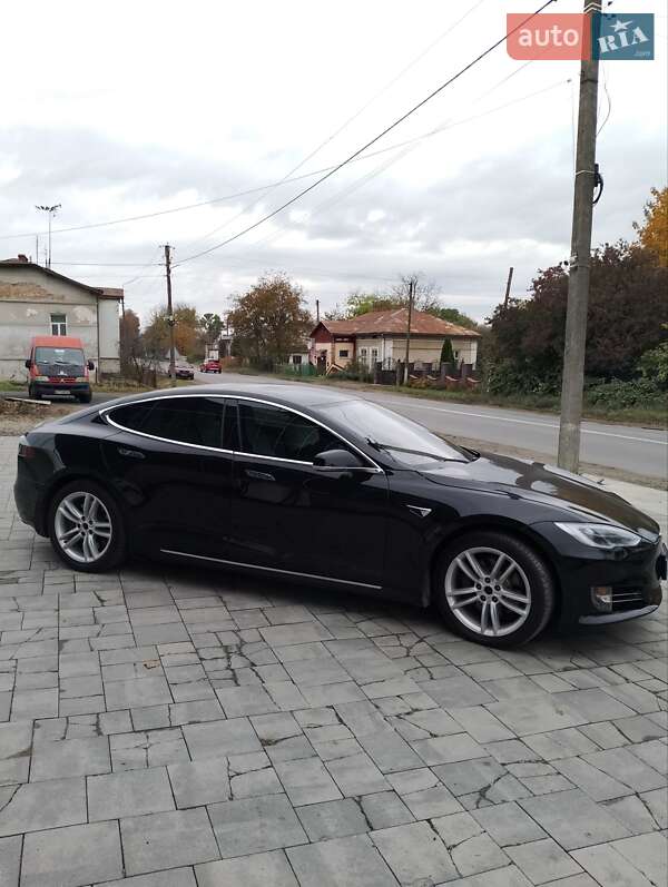 Лифтбек Tesla Model S 2020 в Ивано-Франковске