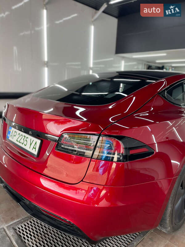 Ліфтбек Tesla Model S 2023 в Запоріжжі