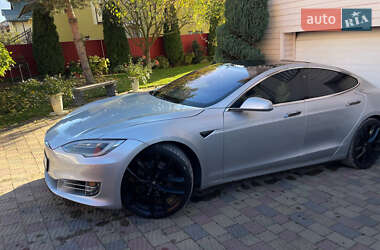 Ліфтбек Tesla Model S 2018 в Івано-Франківську