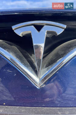 Ліфтбек Tesla Model S 2016 в 