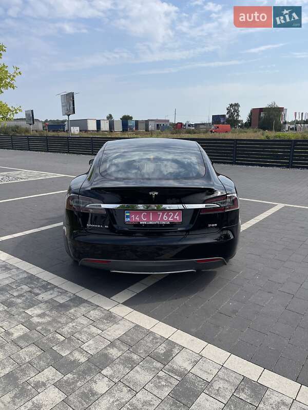 Ліфтбек Tesla Model S 2013 в Мукачевому фото 20 Ліфтбек Tesla Model S 2013 в Мукачевому