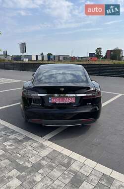 Ліфтбек Tesla Model S 2013 в 