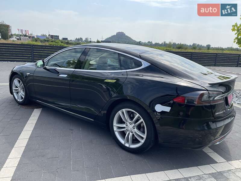 Ліфтбек Tesla Model S 2013 в Мукачевому фото 22 Ліфтбек Tesla Model S 2013 в Мукачевому