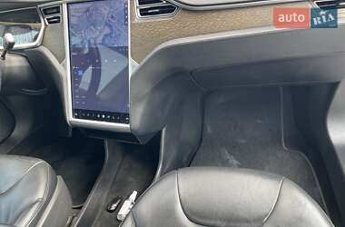 Ліфтбек Tesla Model S 2013 в 