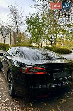 Лифтбек Tesla Model S 2018 в 