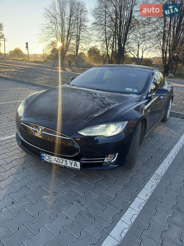 Tesla Model S 2015 Tesla Model S 2015
