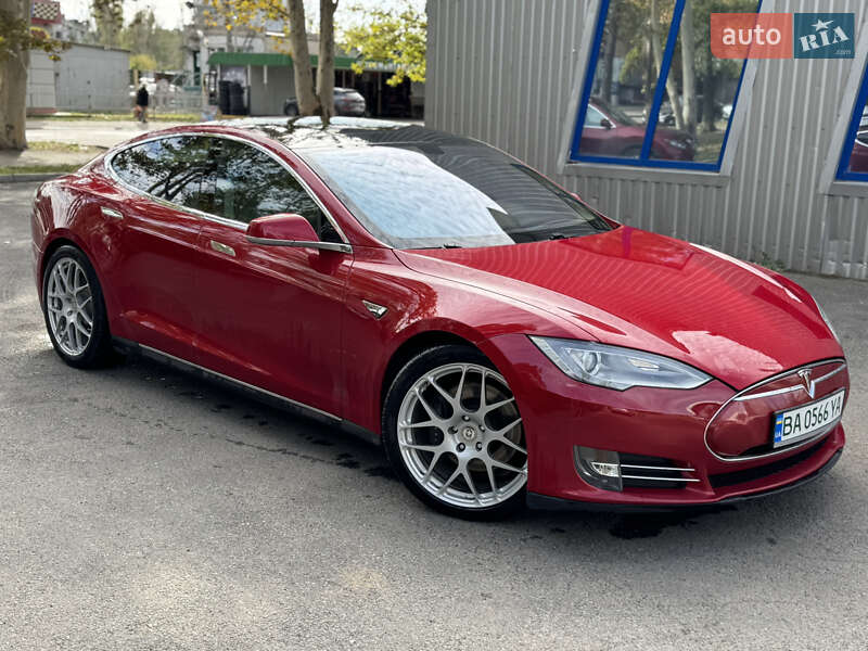 Ліфтбек Tesla Model S 2013 в Одесі