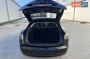 Лифтбек Tesla Model S 2016 в 