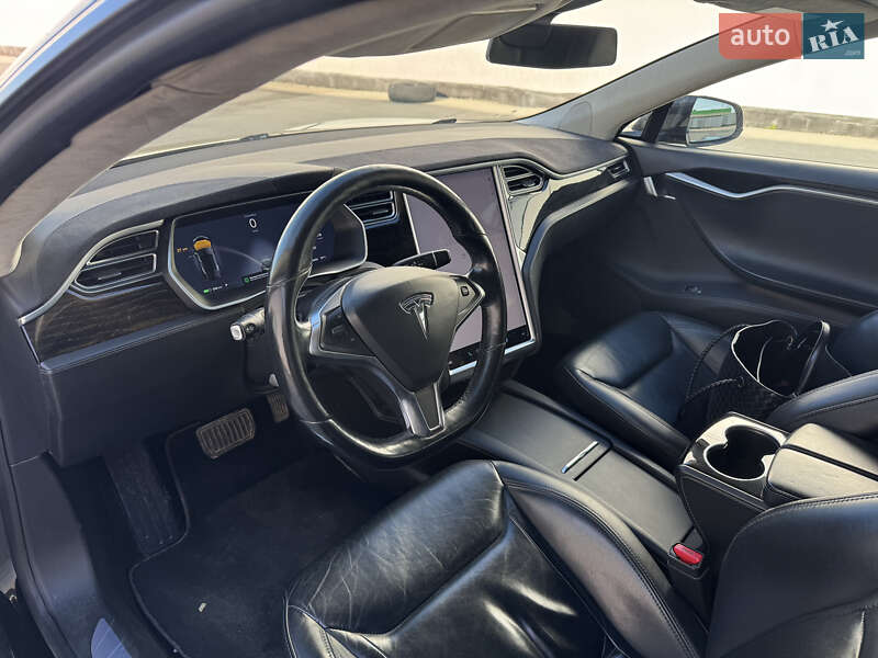Ліфтбек Tesla Model S 2016 в Вінниці фото 12 Ліфтбек Tesla Model S 2016 в Вінниці