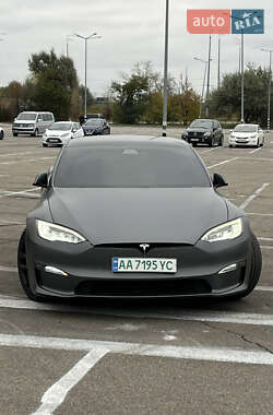 Лифтбек Tesla Model S 2021 в 