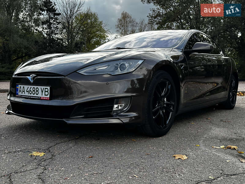 Лифтбек Tesla Model S 2013 в Кропивницком фото 12 Лифтбек Tesla Model S 2013 в Кропивницком