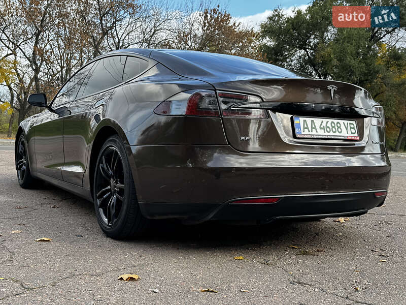 Лифтбек Tesla Model S 2013 в Кропивницком фото 16 Лифтбек Tesla Model S 2013 в Кропивницком
