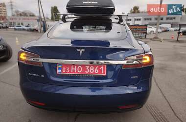 Лифтбек Tesla Model S 2017 в Киеве