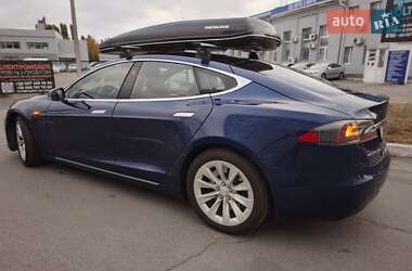 Лифтбек Tesla Model S 2017 в Киеве