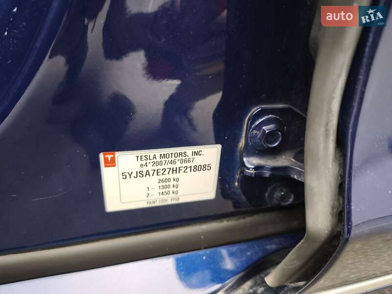 Лифтбек Tesla Model S 2017 в Киеве