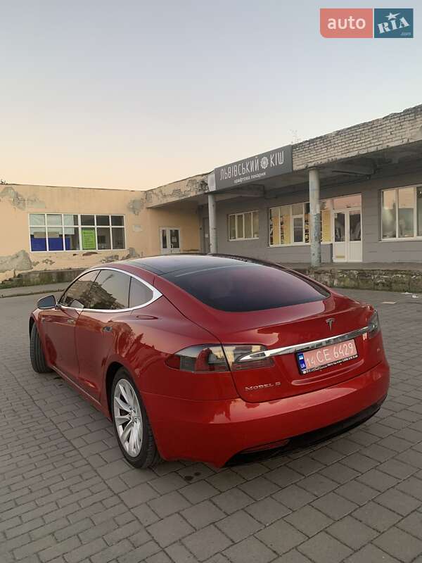 Лифтбек Tesla Model S 2016 в Львове фото 10 Лифтбек Tesla Model S 2016 в Львове