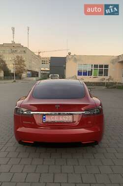 Лифтбек Tesla Model S 2016 в 