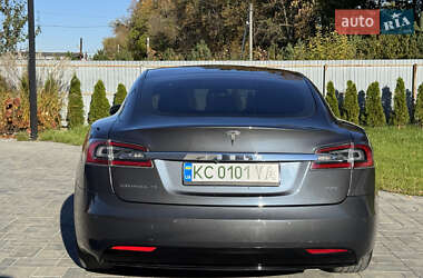 Лифтбек Tesla Model S 2017 в 