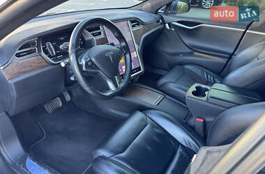 Лифтбек Tesla Model S 2017 в 