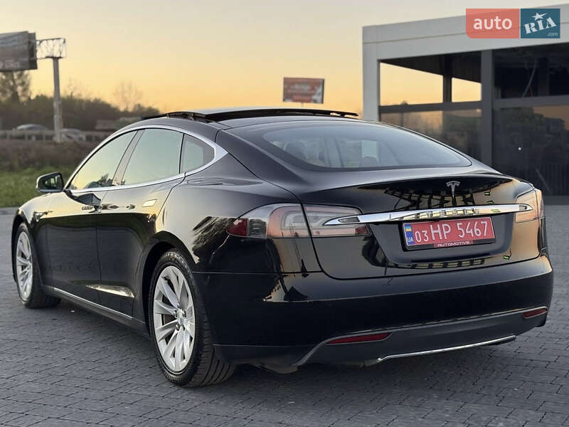 Ліфтбек Tesla Model S 2014 в Львові фото 4 Ліфтбек Tesla Model S 2014 в Львові