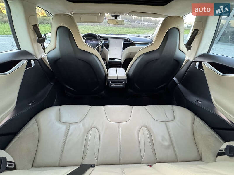 Ліфтбек Tesla Model S 2014 в Львові фото 8 Ліфтбек Tesla Model S 2014 в Львові