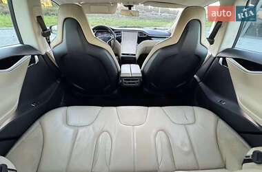 Лифтбек Tesla Model S 2014 в 