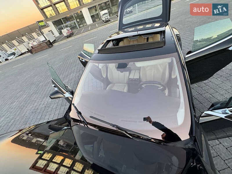 Ліфтбек Tesla Model S 2014 в Львові фото 15 Ліфтбек Tesla Model S 2014 в Львові