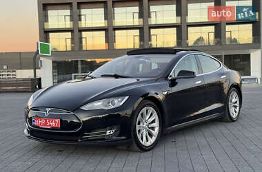 Лифтбек Tesla Model S 2014 в 