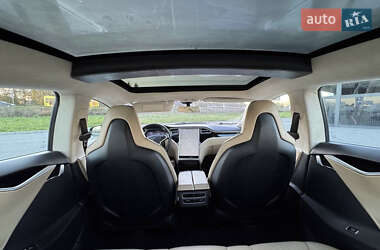Лифтбек Tesla Model S 2014 в 