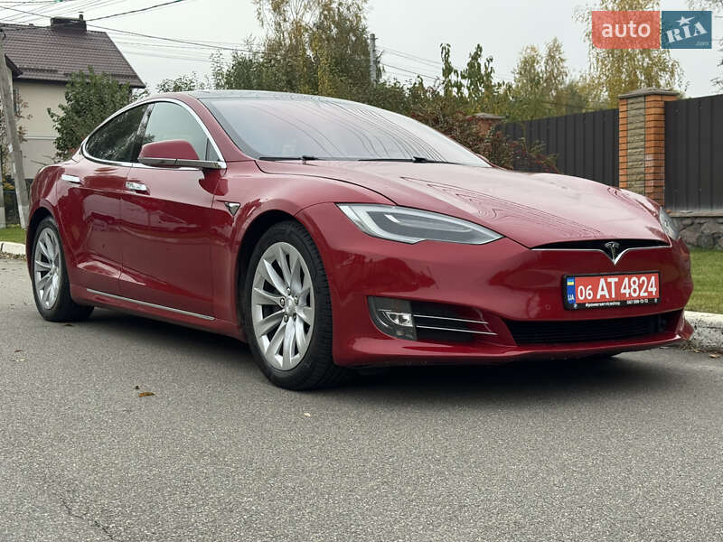 Ліфтбек Tesla Model S 2018 в Києві фото 6 Ліфтбек Tesla Model S 2018 в Києві