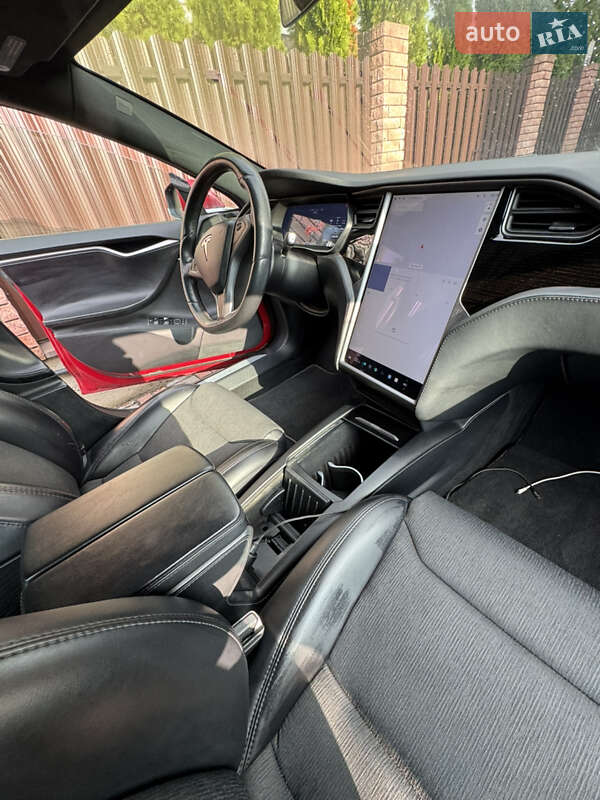 Ліфтбек Tesla Model S 2018 в Києві фото 21 Ліфтбек Tesla Model S 2018 в Києві