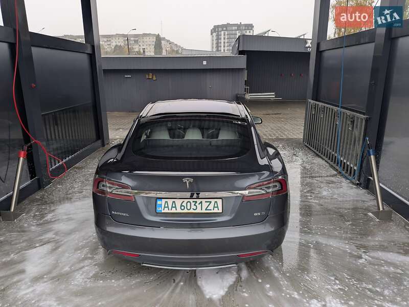 Ліфтбек Tesla Model S 2015 в Житомирі фото 7 Ліфтбек Tesla Model S 2015 в Житомирі