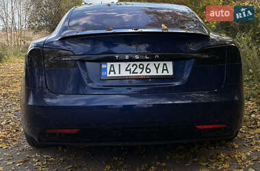 Лифтбек Tesla Model S 2017 в 