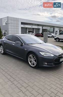 Лифтбек Tesla Model S 2014 в Николаеве