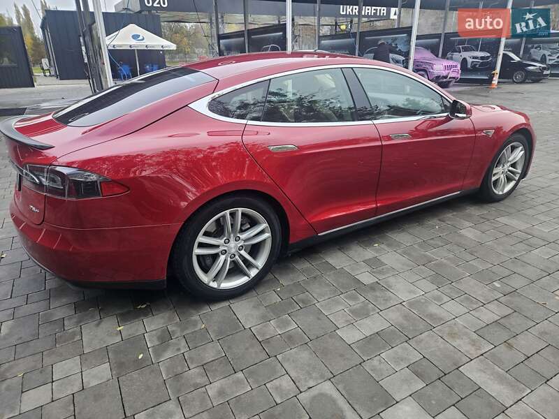 Ліфтбек Tesla Model S 2013 в Рівному фото 13 Ліфтбек Tesla Model S 2013 в Рівному