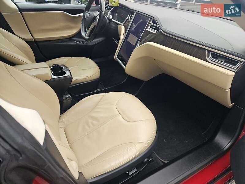 Ліфтбек Tesla Model S 2013 в Рівному фото 21 Ліфтбек Tesla Model S 2013 в Рівному