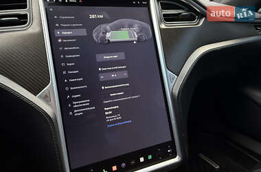 Ліфтбек Tesla Model S 2015 в  фото 48 Ліфтбек Tesla Model S 2015 в