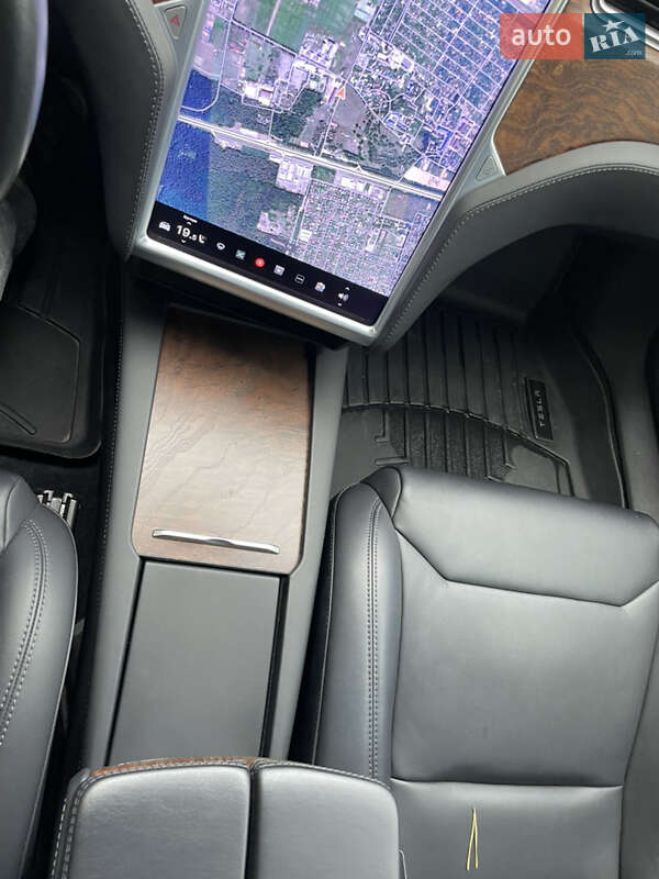 Ліфтбек Tesla Model S 2017 в Києві фото 16 Ліфтбек Tesla Model S 2017 в Києві