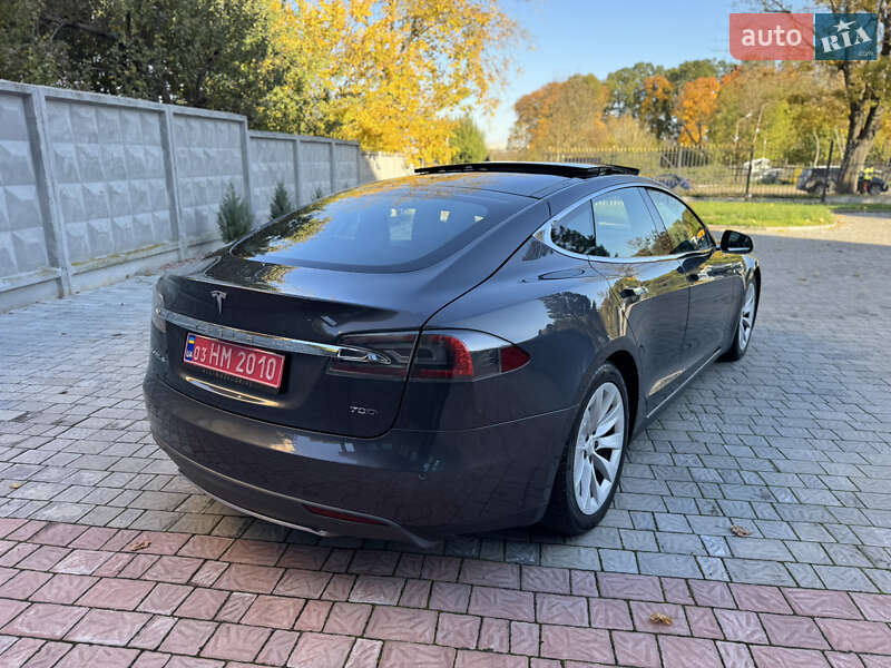 Ліфтбек Tesla Model S 2015 в Рівному фото 4 Ліфтбек Tesla Model S 2015 в Рівному