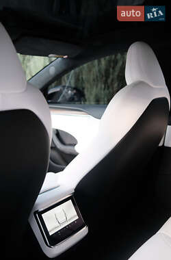 Лифтбек Tesla Model S 2022 в 