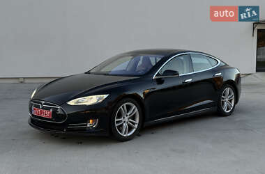 Лифтбек Tesla Model S 2013 в Луцке Лифтбек Tesla Model S 2013 в Луцке