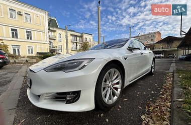Лифтбек Tesla Model S 2019 в Харькове