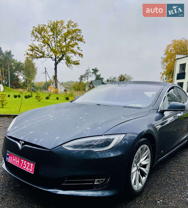 Лифтбек Tesla Model S 2016 в Луцке фото 30 Лифтбек Tesla Model S 2016 в Луцке