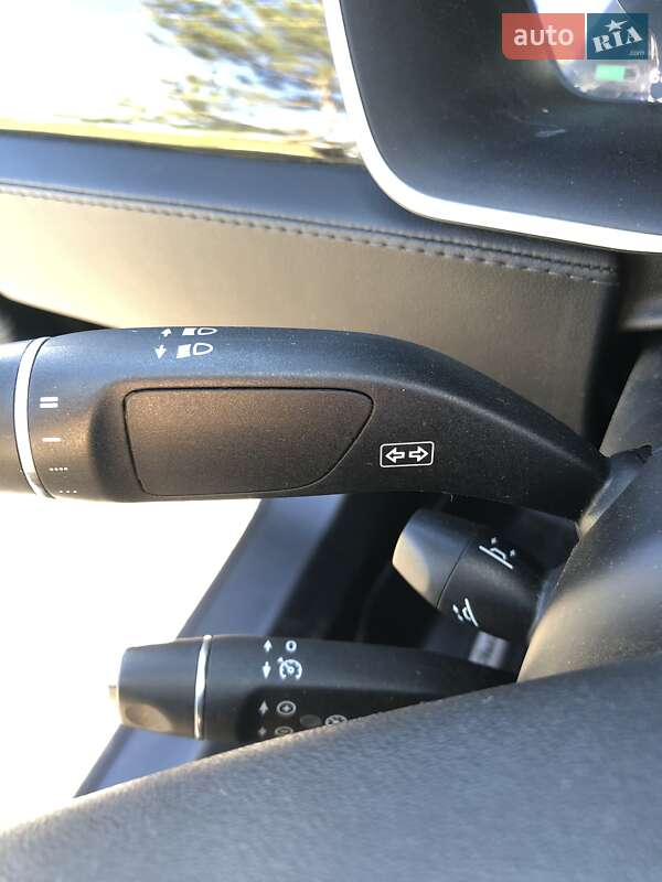 Лифтбек Tesla Model S 2014 в Николаеве