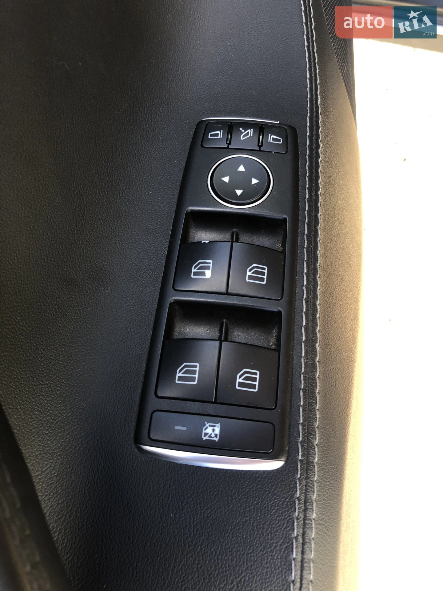 2014 Tesla Model S - мініатюра 44