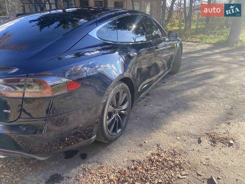 Ліфтбек Tesla Model S 2014 в Хмельницькому