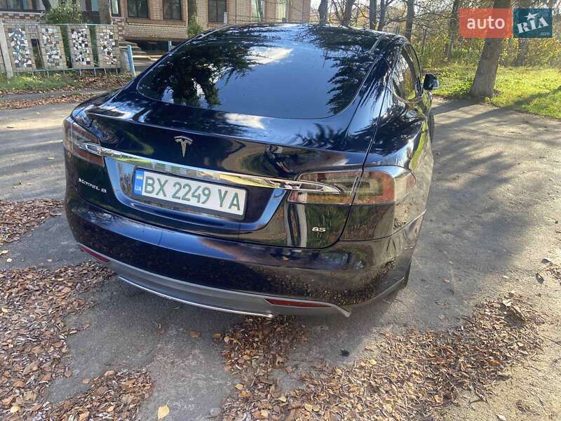 Ліфтбек Tesla Model S 2014 в Хмельницькому